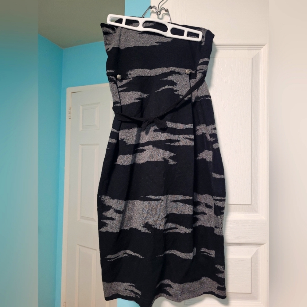 Black and grey high waist skirt